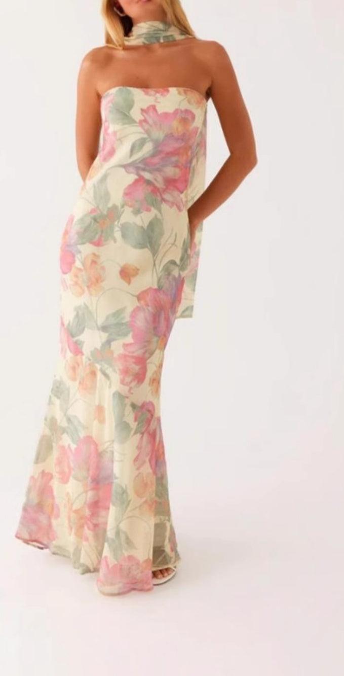 Digital print backless dress